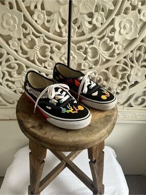 Vans x Kaitlin Chan Authentic Sneakers Women’s 7